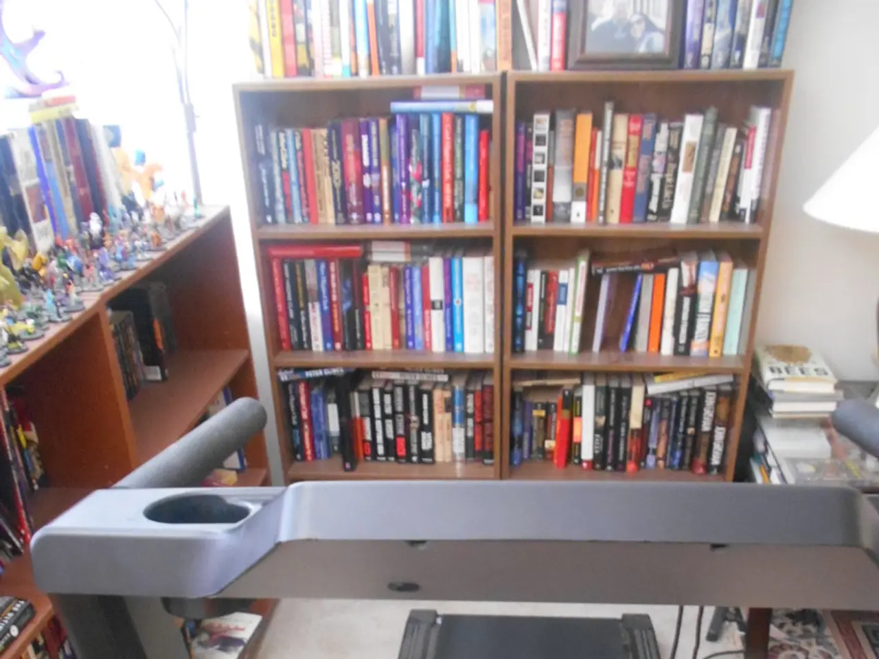 Under-desk Treadmill Assessment: Urevo SpaceWalk E4W – A Commendable Equipment for Home Offices
