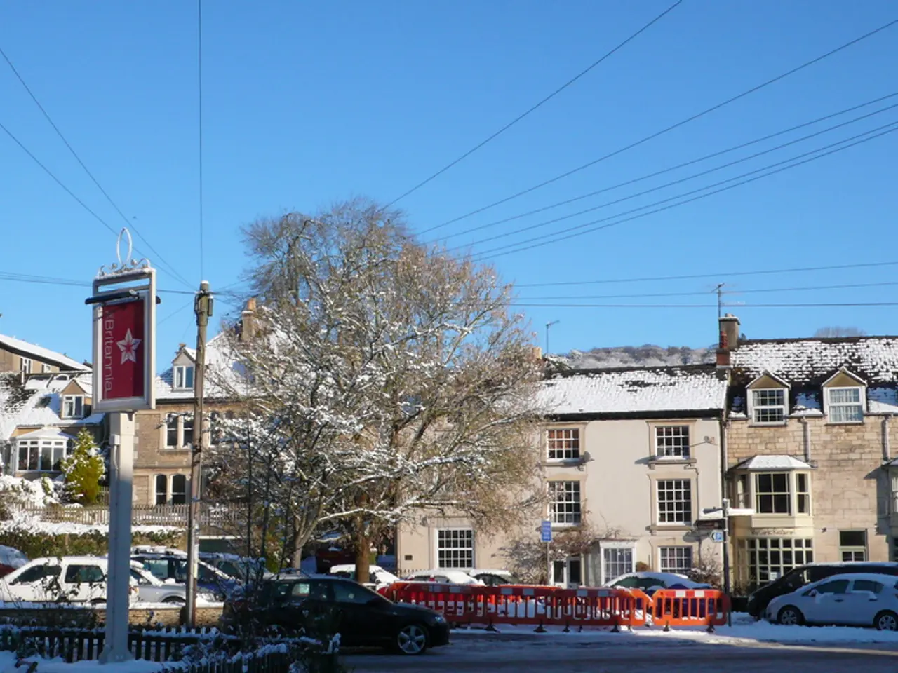 Navigating Electric Vehicles in Cold Weather: Essential Tips and Strategies