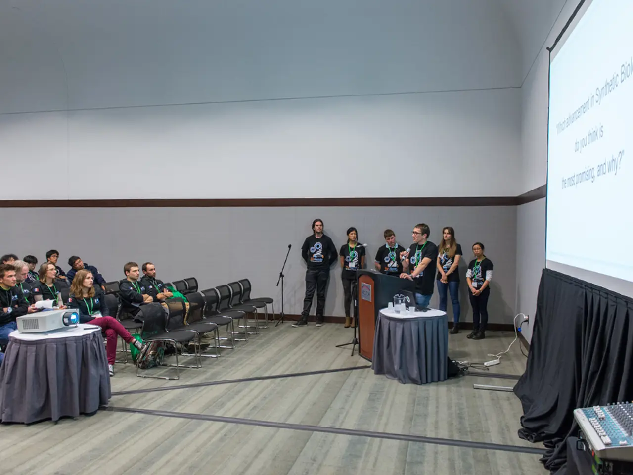 Live Chat Enhancement: Introducing a Competitor to HelpSquad - Superior Live Chat Assistance