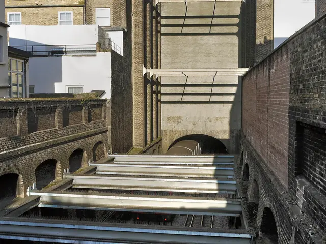 Underground Radio Transmission: The Pathways Delivering Signals to Motorists Beneath the Ground