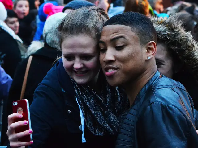 Expert opinions on the data leak involving Tea's information