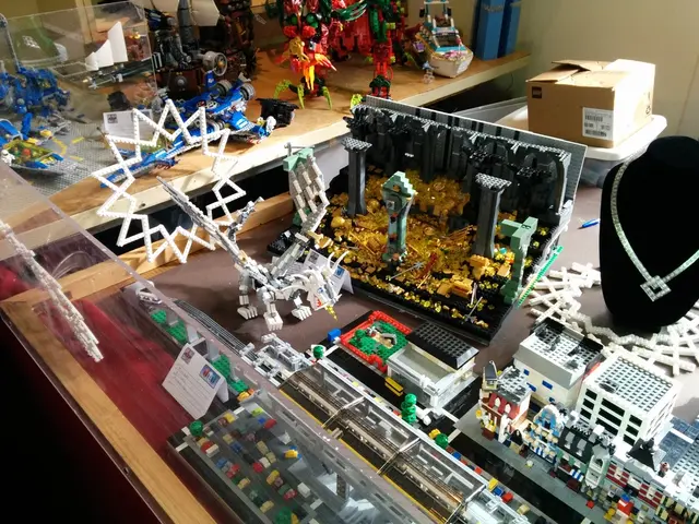 Internet Name-Mapping System (DNS)