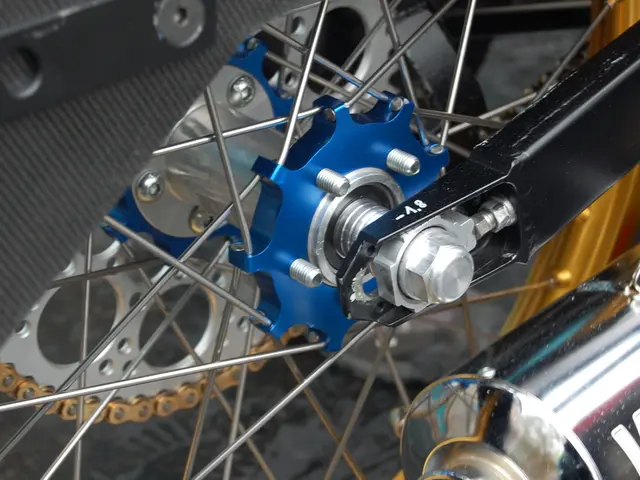 Unsolicited dialogue stirring buzz about Tekkerz and Tune's joint project, potentially placing 100...