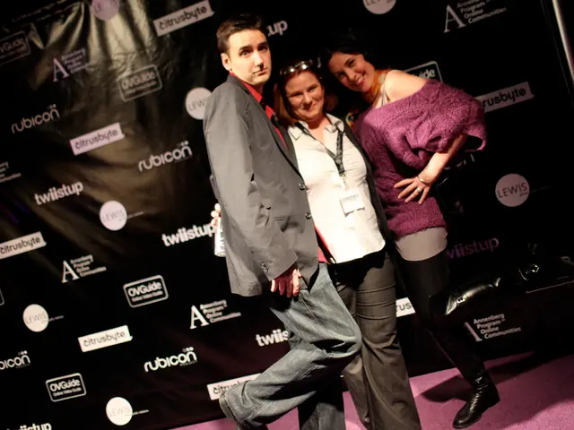 Multi-Platform Advertising Strategist - Enhanced Campaign Performance, Boosted Conversions across...