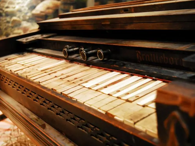 Artful Fusion of Piano, Sculpture, and Aesthetics: Steel and Stone Piano V2