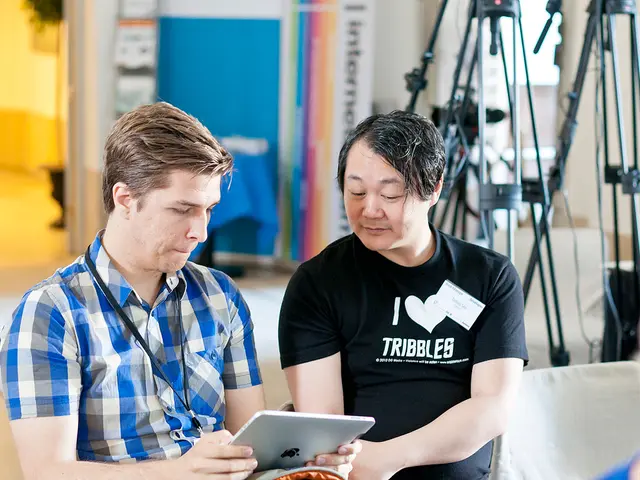 Apple Introducing New Tabletop Robot Equipped with Realistic Siri Likeness