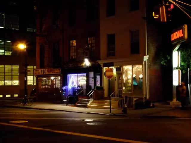 Report: Nearly Half of Homes Boast High-Speed Internet Connection (Fiber)