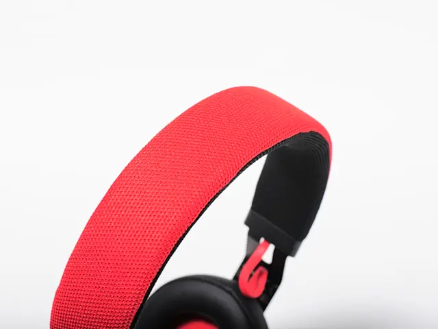 Gaming brand HyperX has upgraded its popular wireless gaming headset, featuring an eye-catching RGB...
